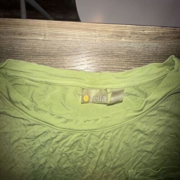 Zella Short Sleeve Cotton Knotted Hem T Shirt Women's Size Small Green. D - Picture 2 of 5